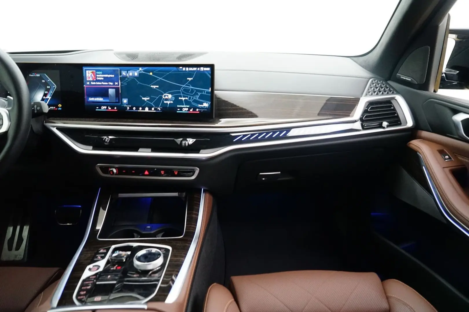 X5 M60i xDrive [SkyLounge, HK Sound, DA Prof.]