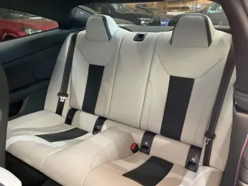 M4 Competition M xDrive Coupé M Sportsitze HK