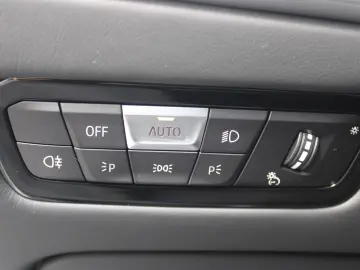 M4 Competition Coupé KAMERA+E SITZE+HUD+LED