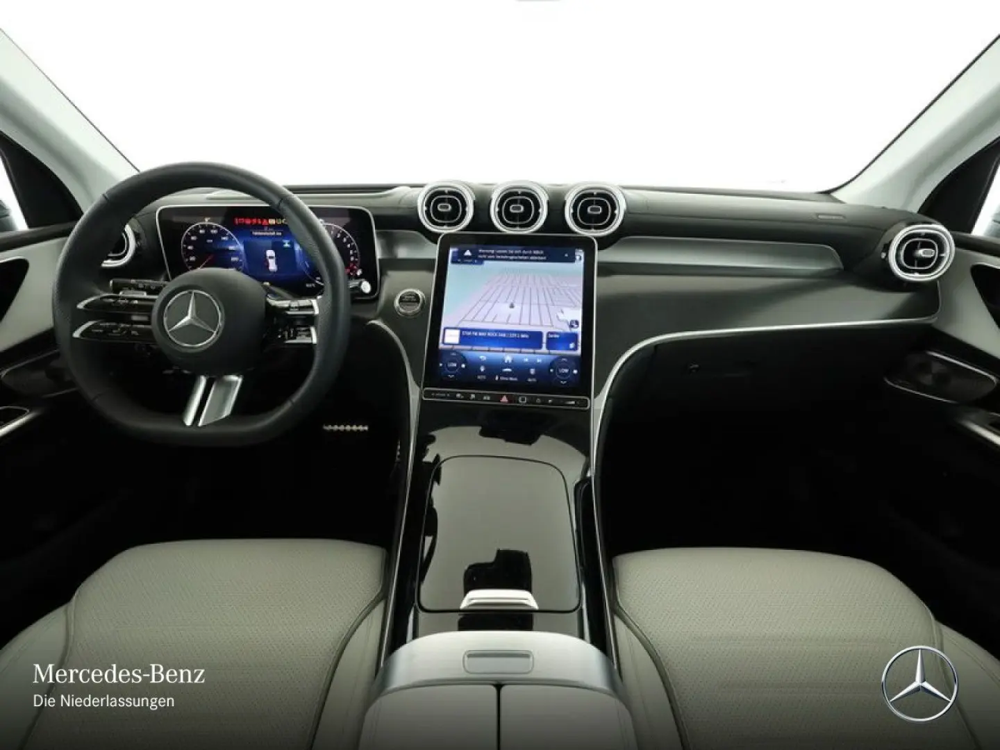 GLC 300 e 4M AMG Premium+ HeadUp DIGITAL PANO 20