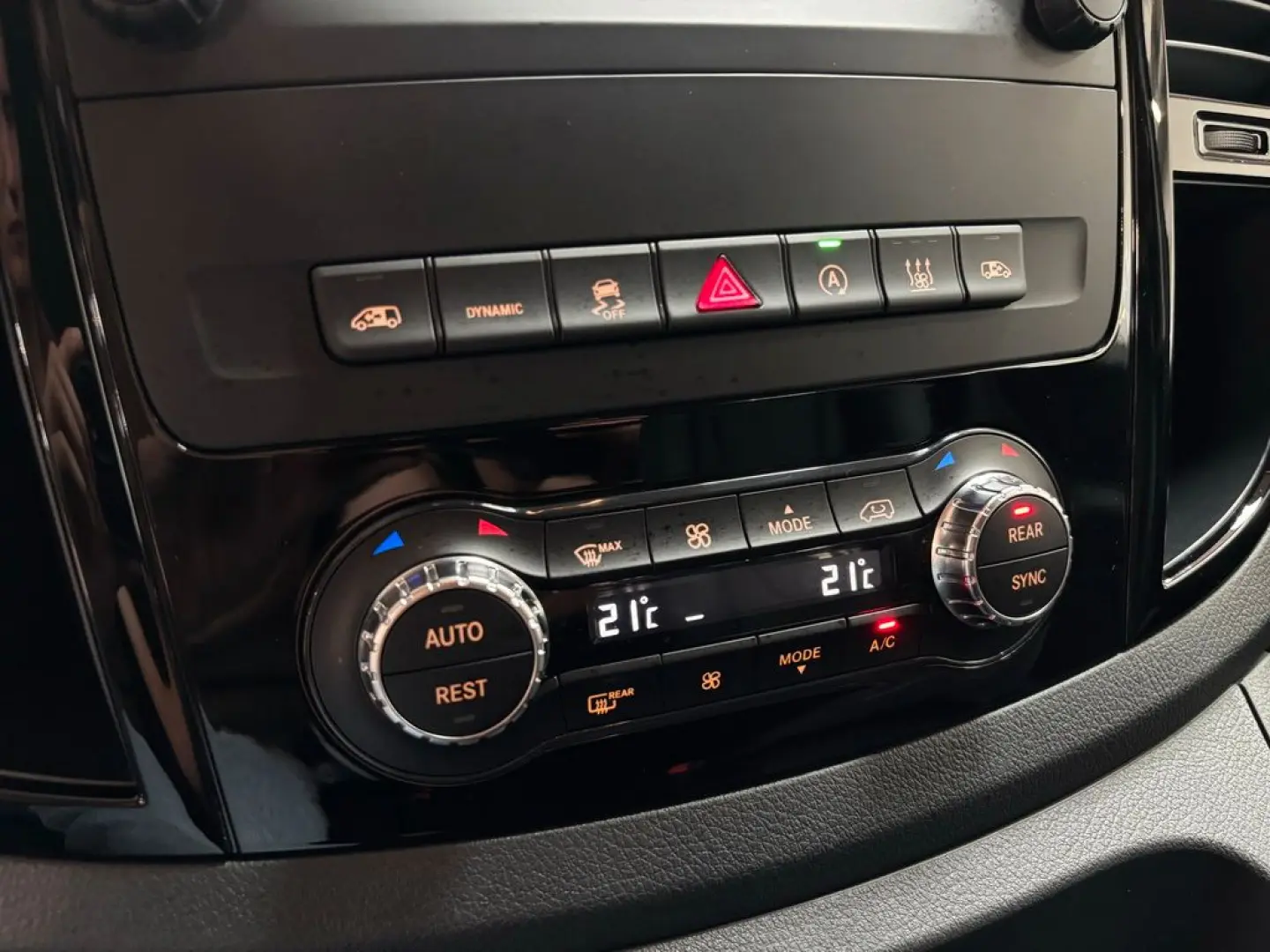 Mercedes Vito 124 Marco Polo Activity Allrad Distr.