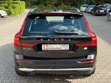 XC60 Inscription Expression Recharge Plug-In Hyb