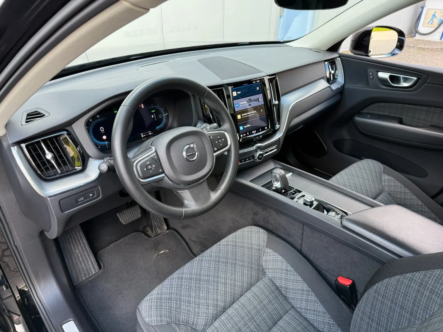XC60 Inscription Expression Recharge Plug-In Hyb