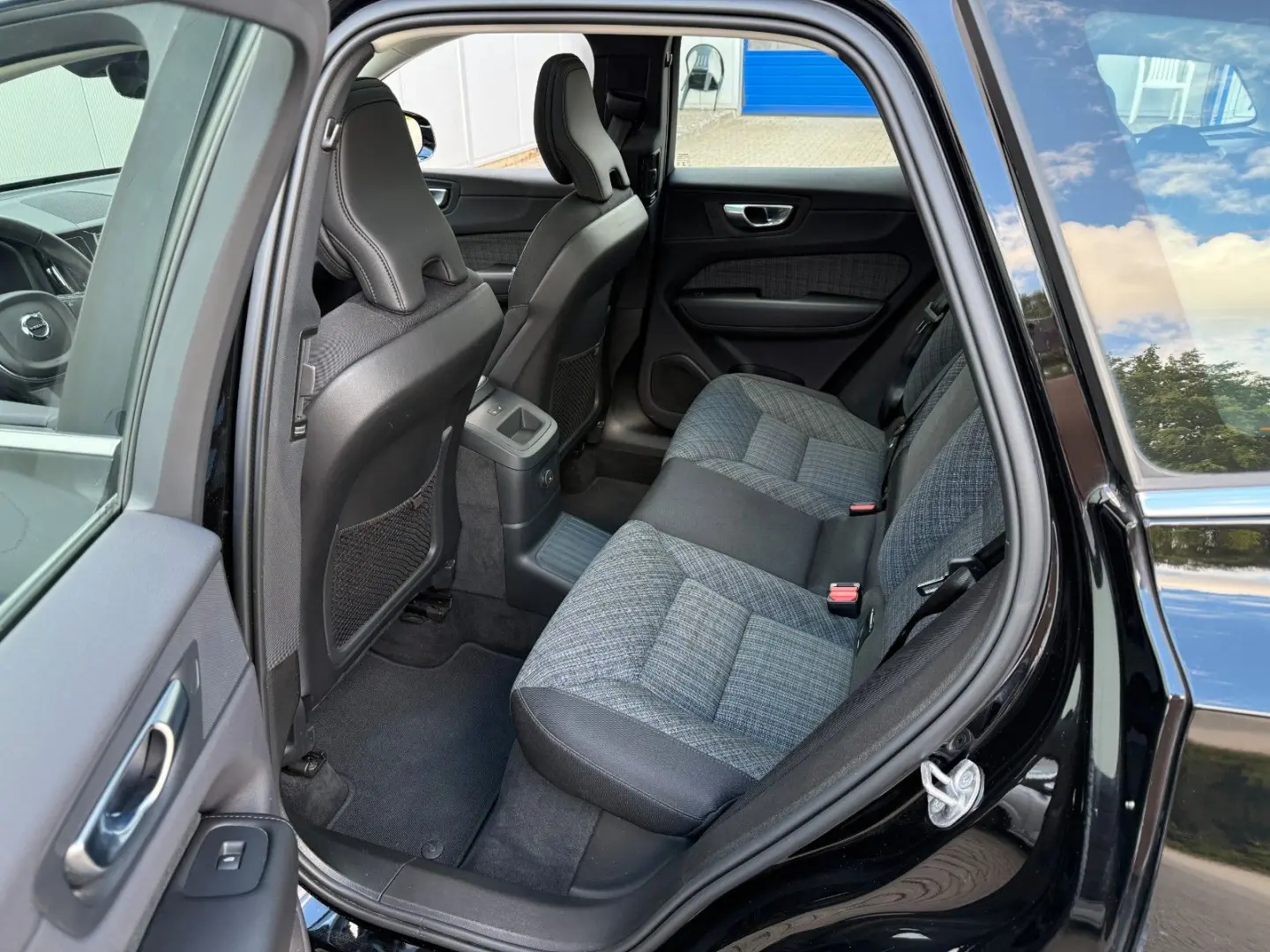 XC60 Inscription Expression Recharge Plug-In Hyb