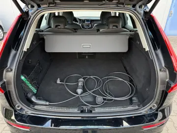 XC60 Inscription Expression Recharge Plug-In Hyb