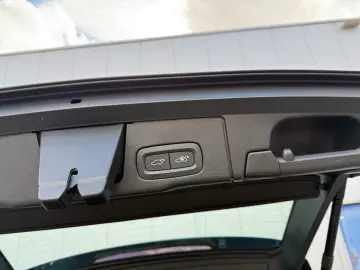 XC60 Inscription Expression Recharge Plug-In Hyb