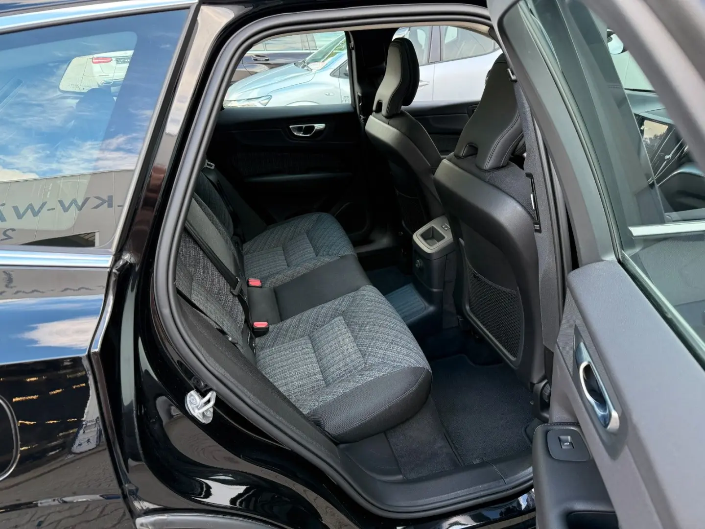 XC60 Inscription Expression Recharge Plug-In Hyb