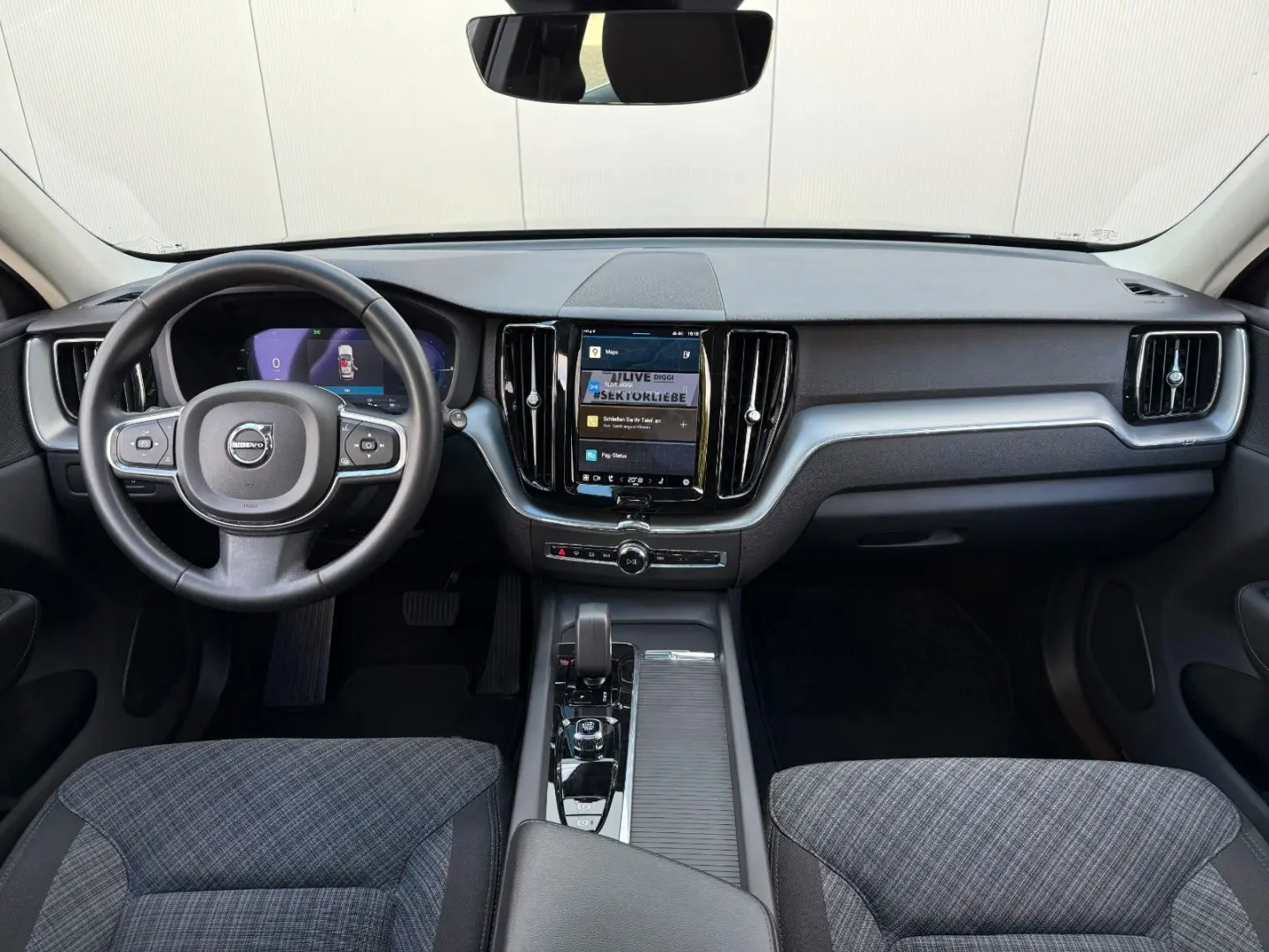 XC60 Inscription Expression Recharge Plug-In Hyb
