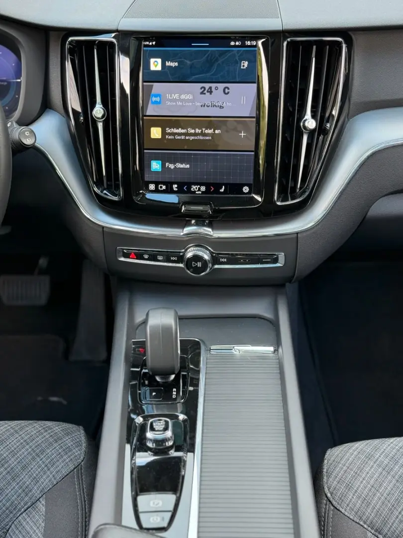 XC60 Inscription Expression Recharge Plug-In Hyb