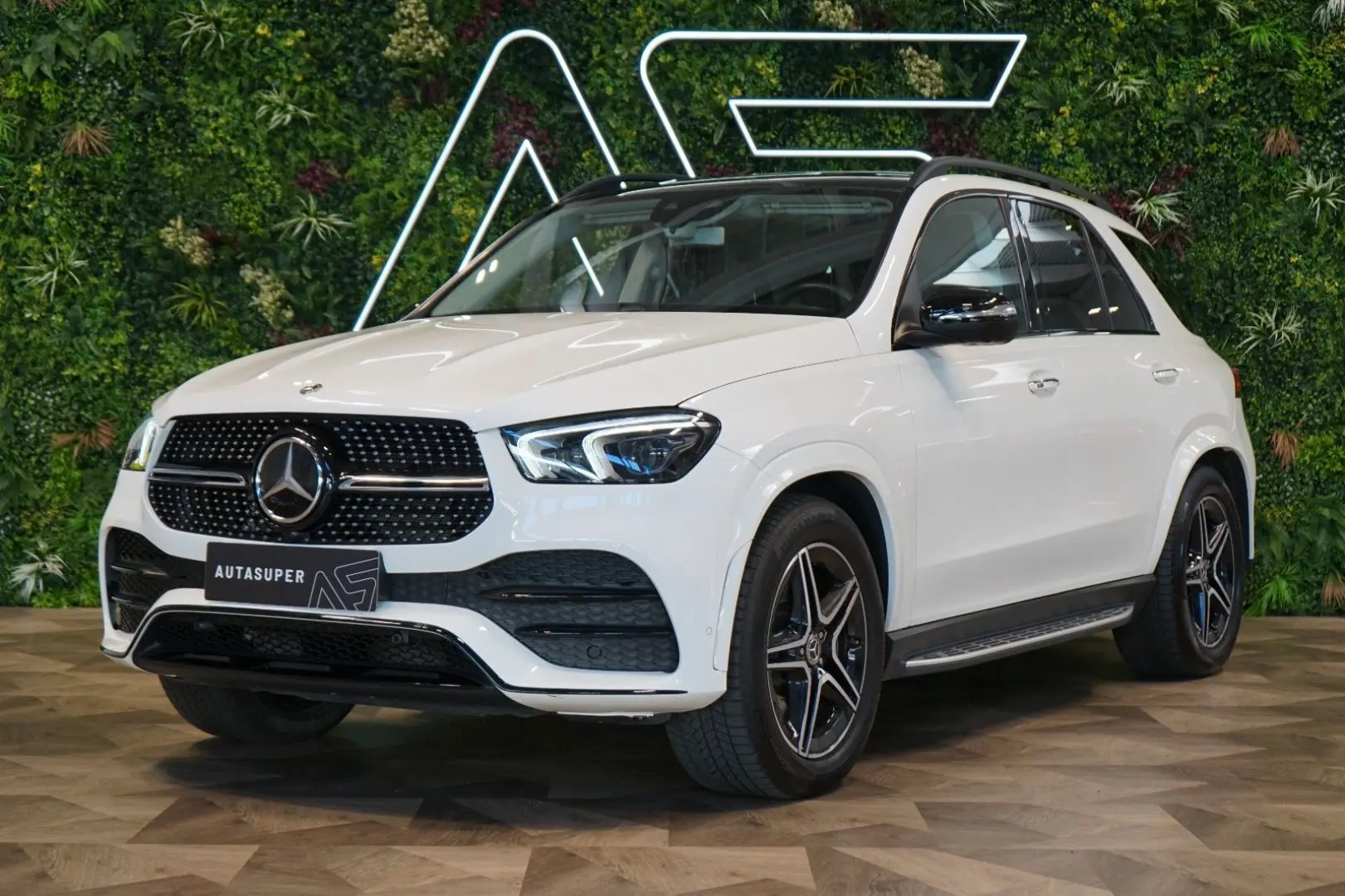 GLE450*4M*PANO*MASSAGE*TOW*360*7-SEATS*