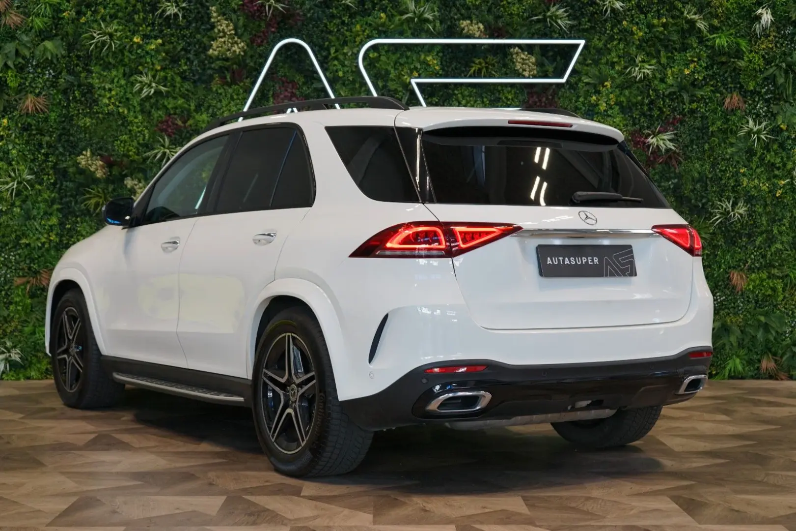 GLE450*4M*PANO*MASSAGE*TOW*360*7-SEATS*