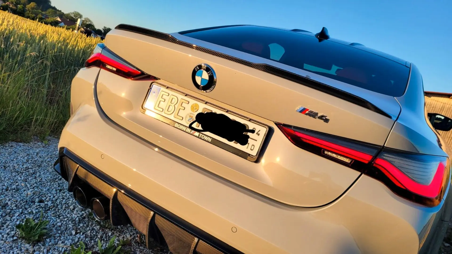BMW M4 Carbon Handschalter Garantie bis 2027