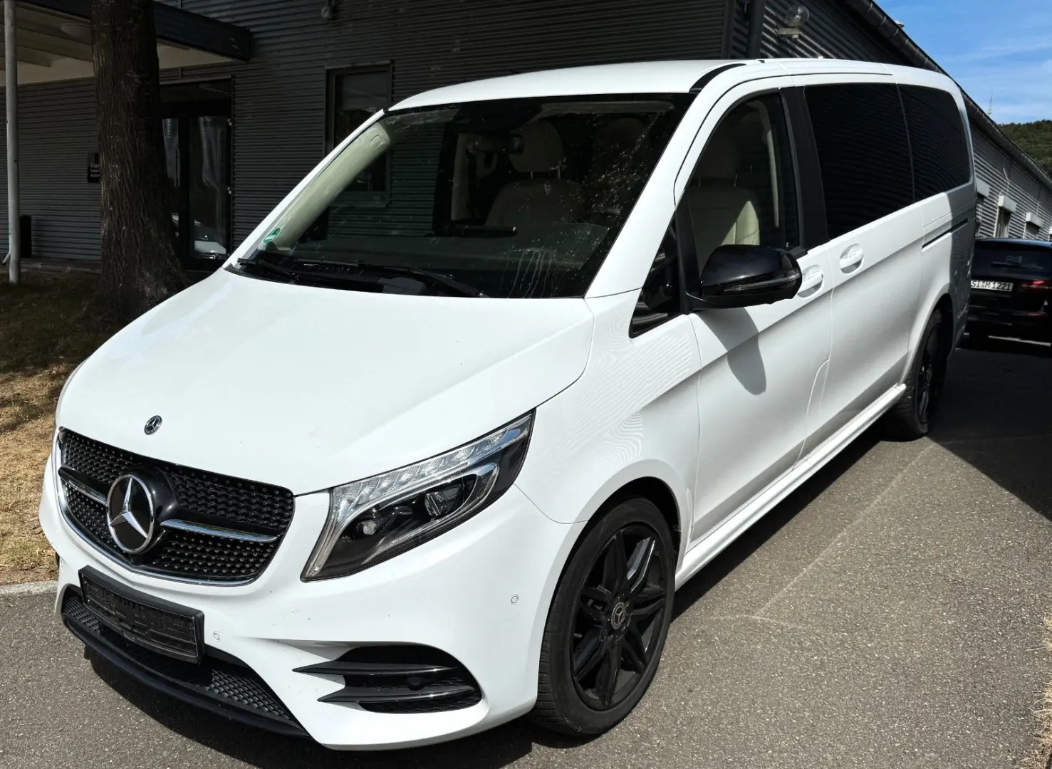 Mercedes-Benz V 300 d Lang Exclusive Edition AMG-Line 4Matic