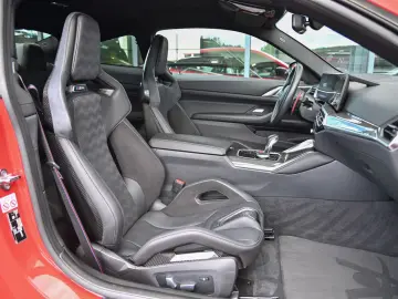 M4 Competition xDrive M Race Track M Performance