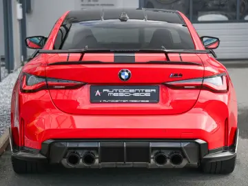 M4 Competition xDrive M Race Track M Performance
