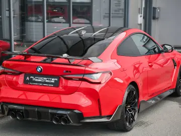 M4 Competition xDrive M Race Track M Performance