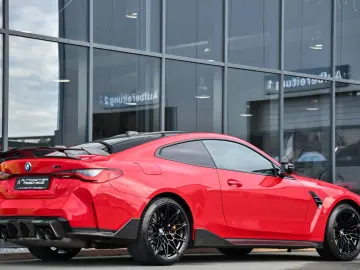 M4 Competition xDrive M Race Track M Performance
