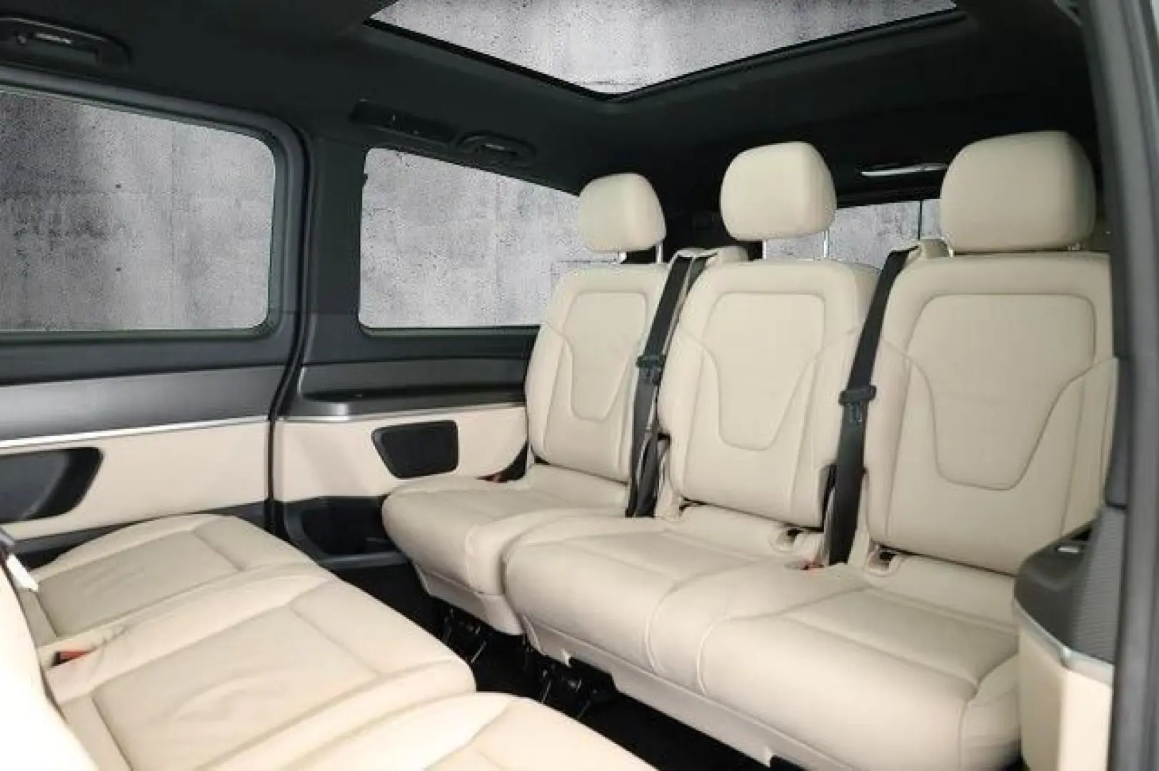 Mercede-Benz V 300 d 4M AVANTGARDE *LANG*AMG*PANO*