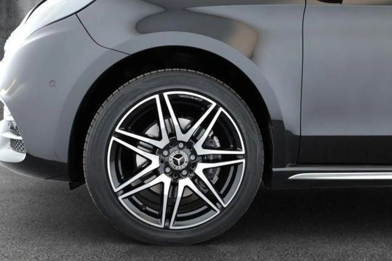 Mercede-Benz V 300 d 4M AVANTGARDE *LANG*AMG*PANO*