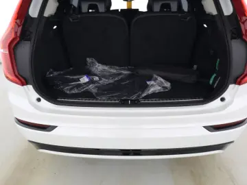 XC90 Ultra Dark Recharge Plug-In Hybrid AWD T8 T