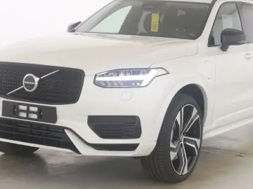 XC90 Ultra Dark Recharge Plug-In Hybrid AWD T8 T