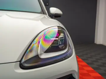 Porsche Cayenne E-Hybrid Garantie pana pe 2 aprilie 2028