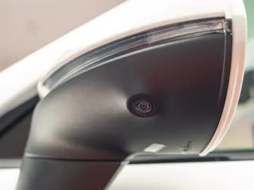 Porsche Cayenne E-Hybrid Garantie pana pe 2 aprilie 2028