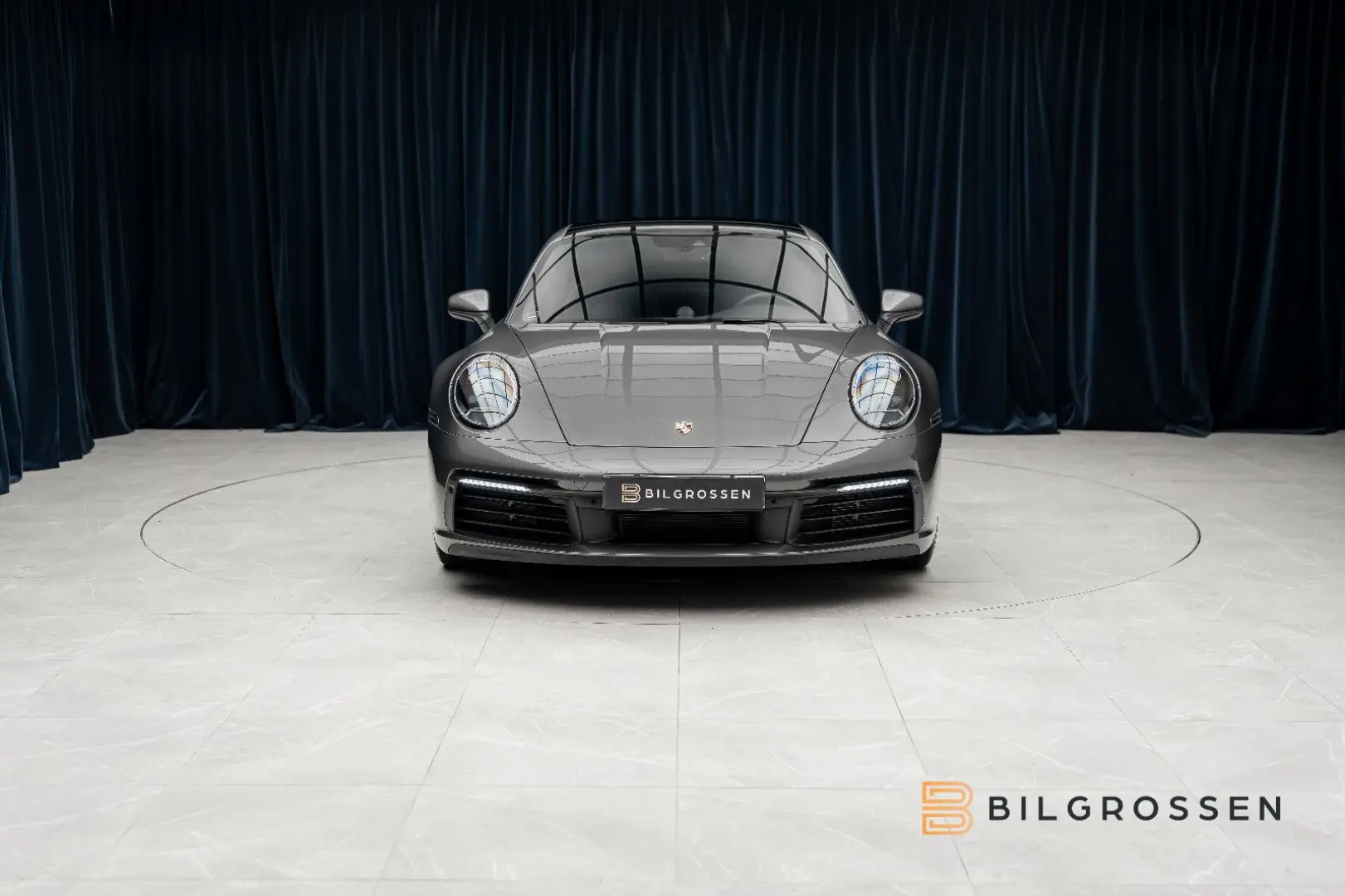 911 Carrera 4