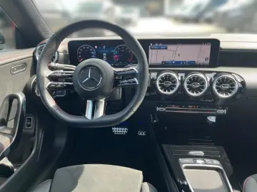 CLA 200 Coupé AMG-Adv+*KeyGo*RKam*Ambi*CarPlay