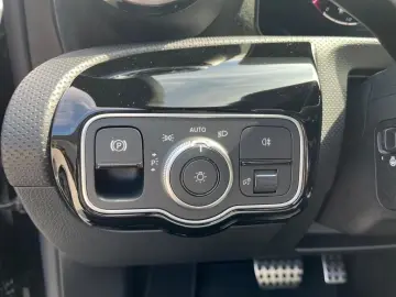 CLA 200 Coupé AMG-Adv+*KeyGo*RKam*Ambi*CarPlay