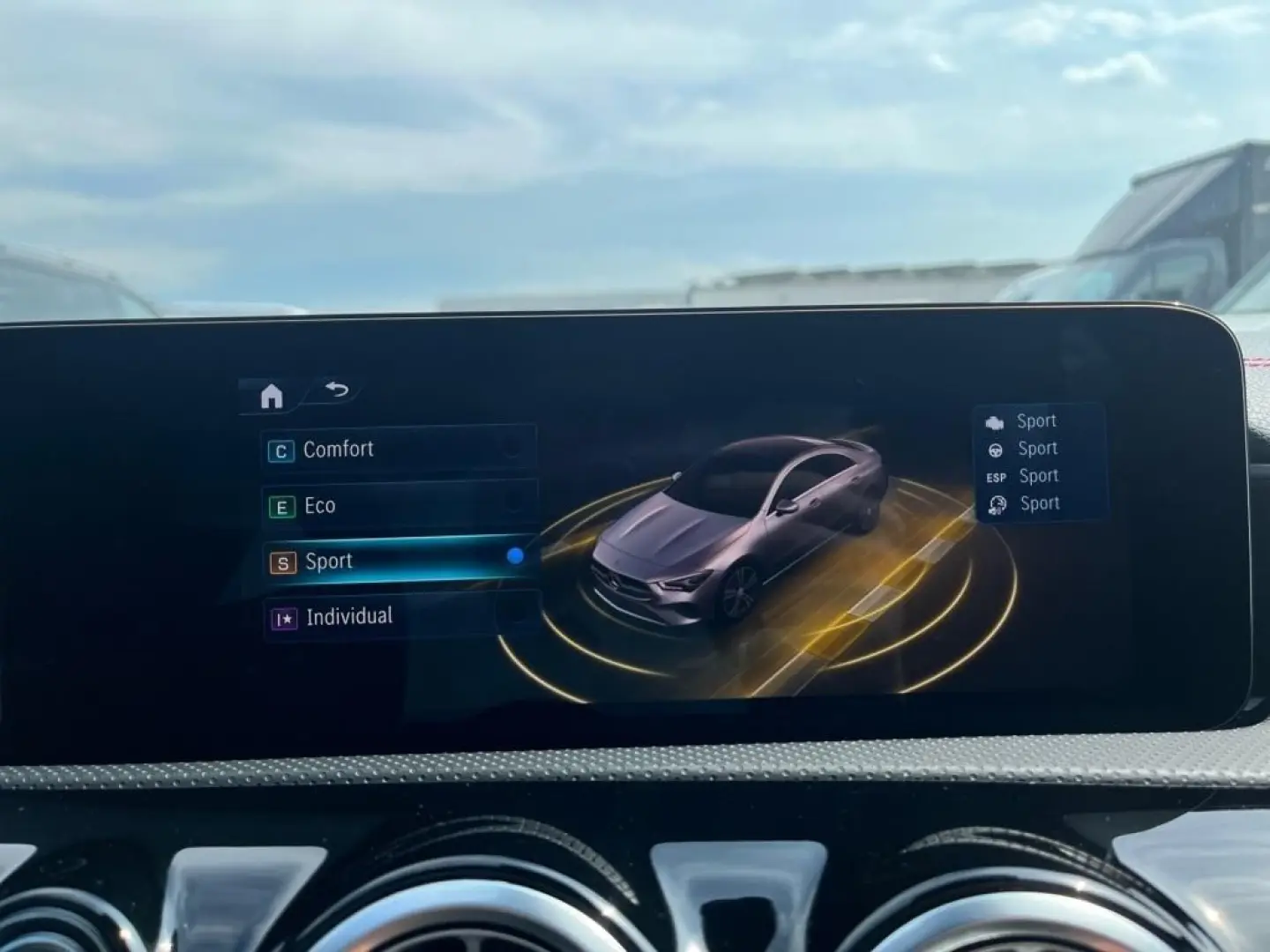 CLA 200 Coupé AMG-Adv+*KeyGo*RKam*Ambi*CarPlay