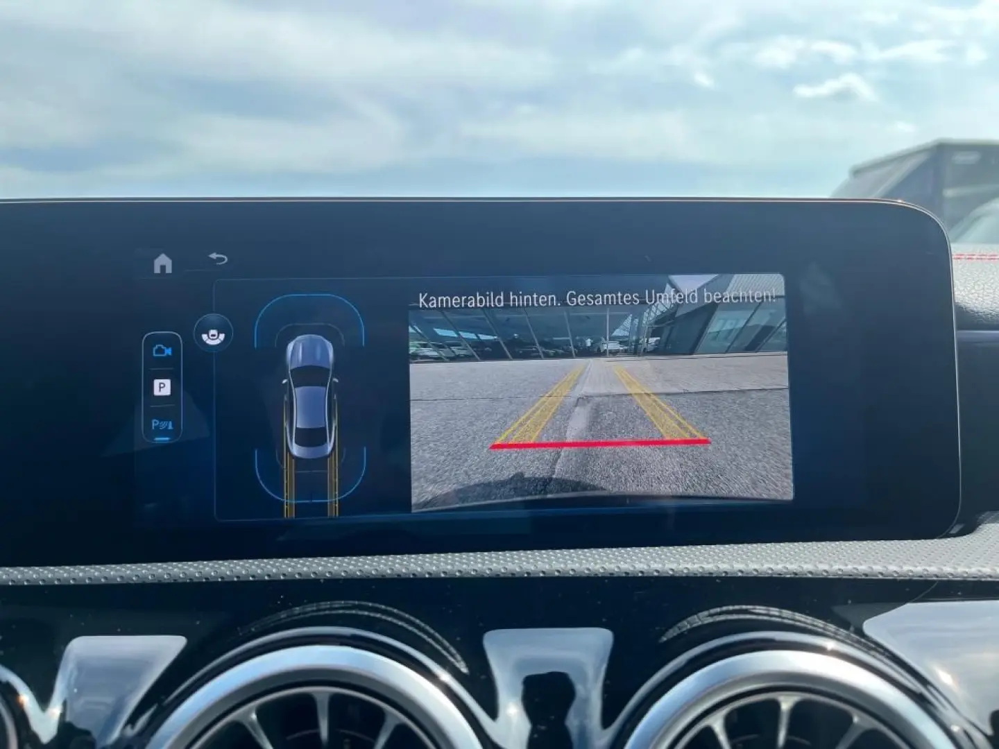 CLA 200 Coupé AMG-Adv+*KeyGo*RKam*Ambi*CarPlay