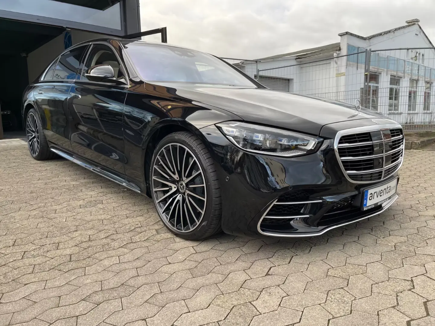 Mercedes-Benz S 580 L AMG|BEIGE|5-SITZE|4D