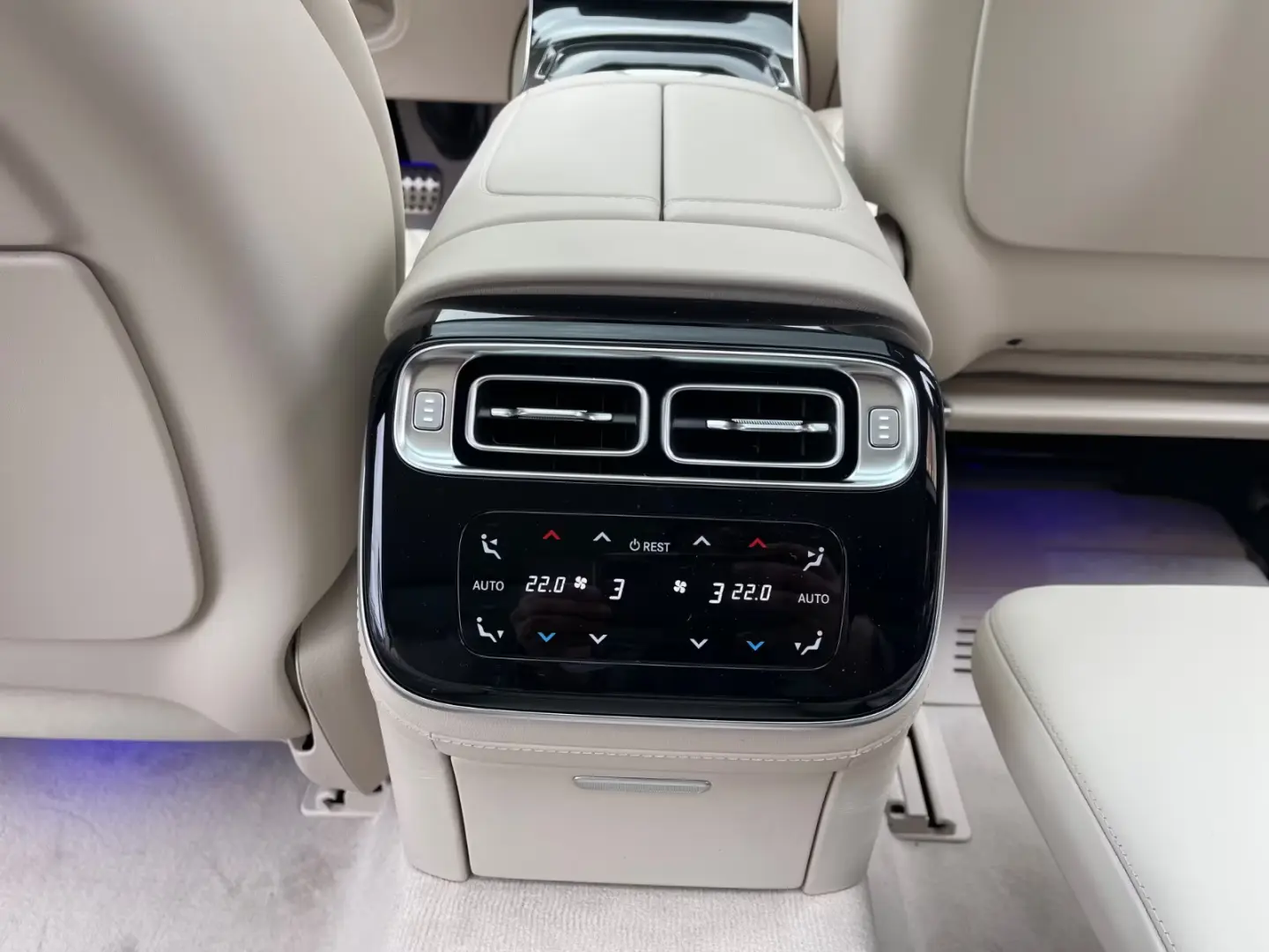Mercedes-Benz S 580 L AMG|BEIGE|5-SITZE|4D