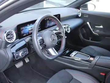CLA 200 Coupé AMG NAVI+LED+KAMERA+SITZH.+DAB+PDC