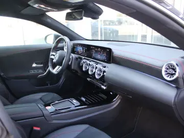 CLA 200 Coupé AMG NAVI+LED+KAMERA+SITZH.+DAB+PDC