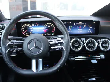 CLA 200 Coupé AMG NAVI+LED+KAMERA+SITZH.+DAB+PDC