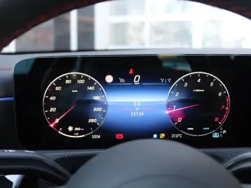 CLA 200 Coupé AMG NAVI+LED+KAMERA+SITZH.+DAB+PDC