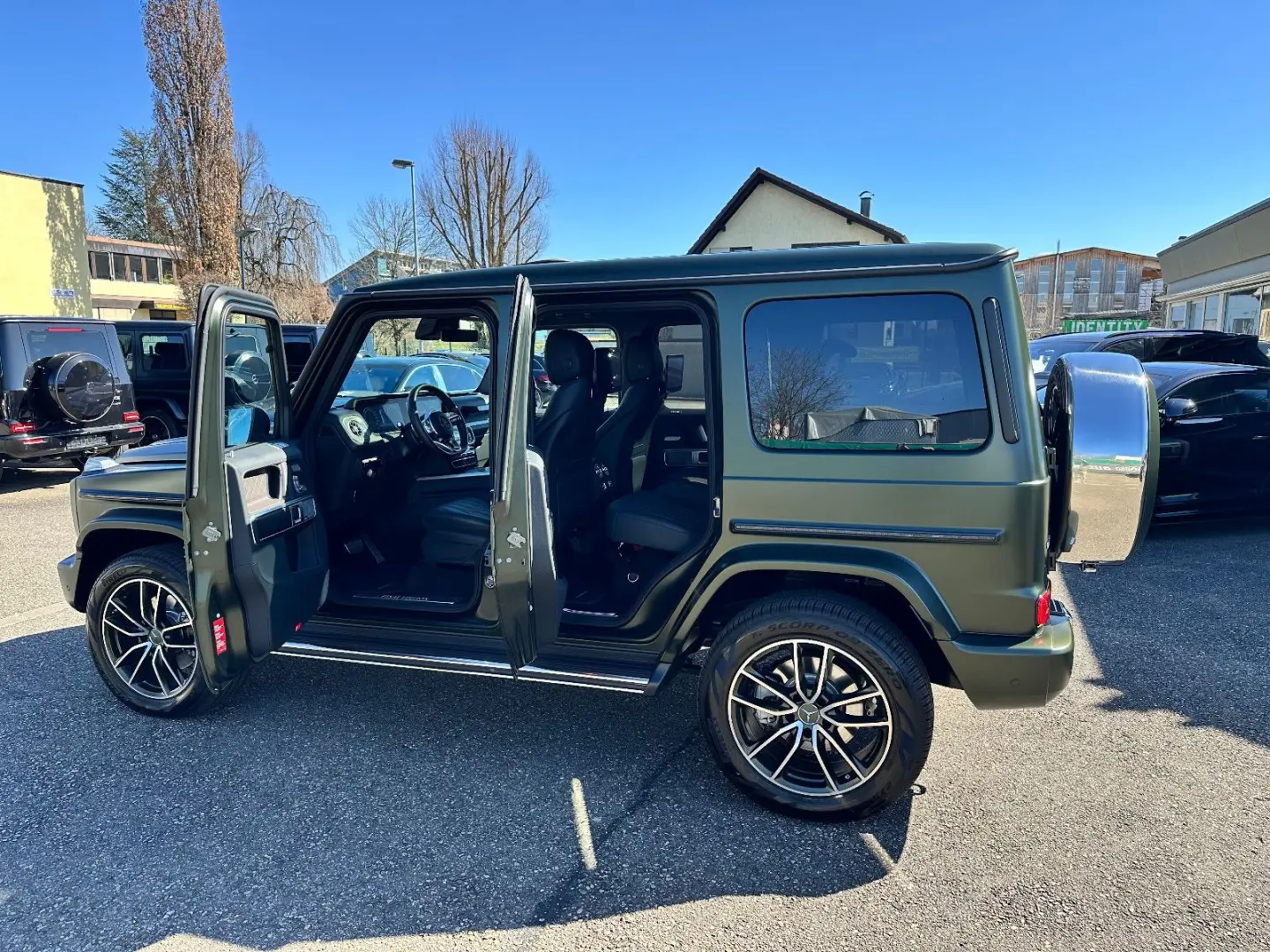 G500 V8 Final Edition Green Magno Fond-TV Standh