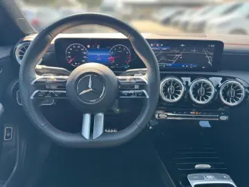 CLA 180 Coupé AMG-Adv+*Pano*Night*WiP*KeyGo*Ambi