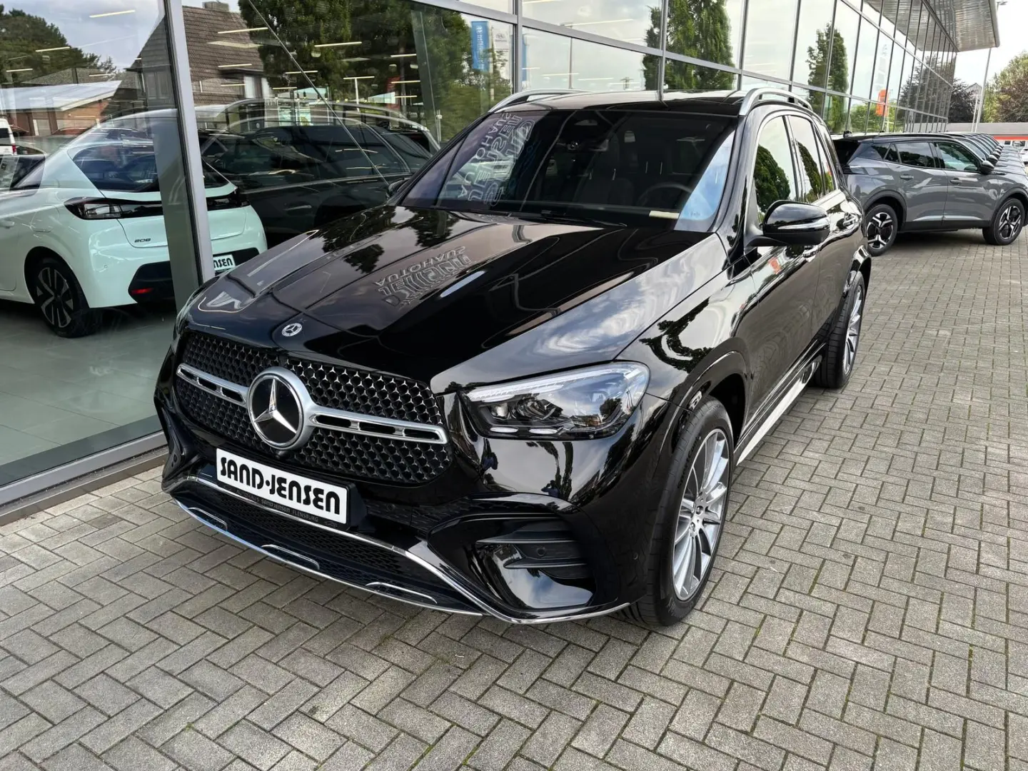 GLE 450 d 4M AMG Prem AHK Burm Pano ADS+ HUD 21