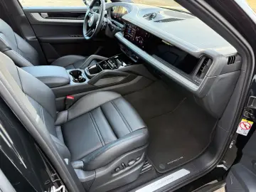 Cayenne Coupe/Clubleder/HAL/Bose/SWA/HD/UPE.132€