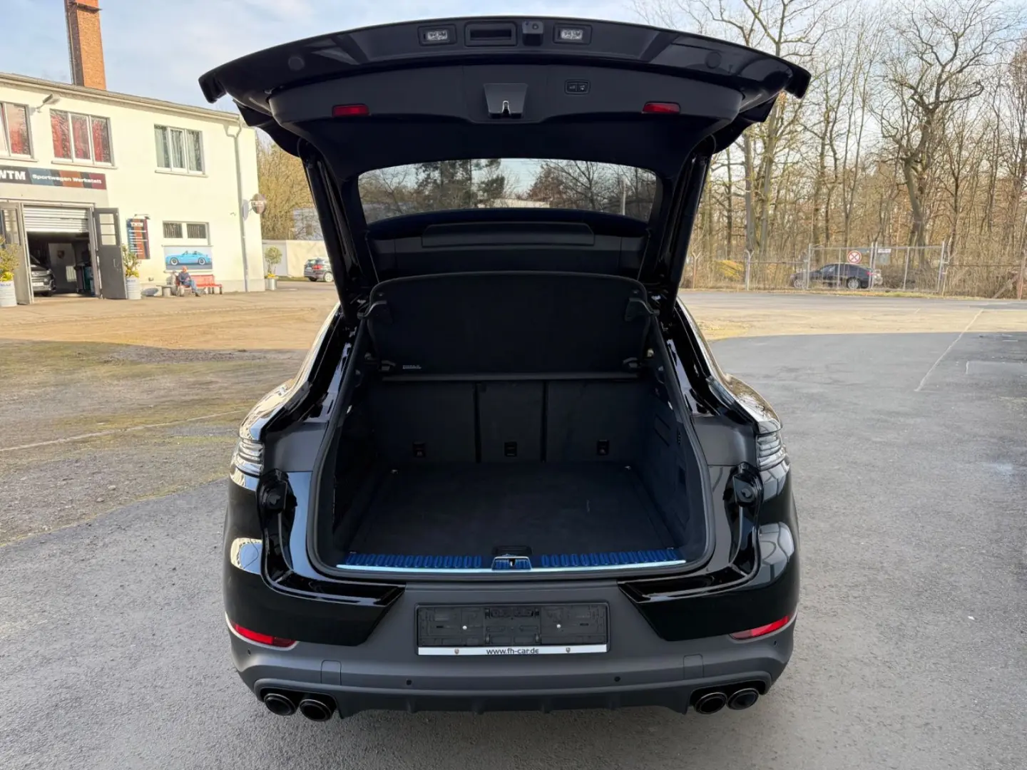 Cayenne Coupe/Clubleder/HAL/Bose/SWA/HD/UPE.132€