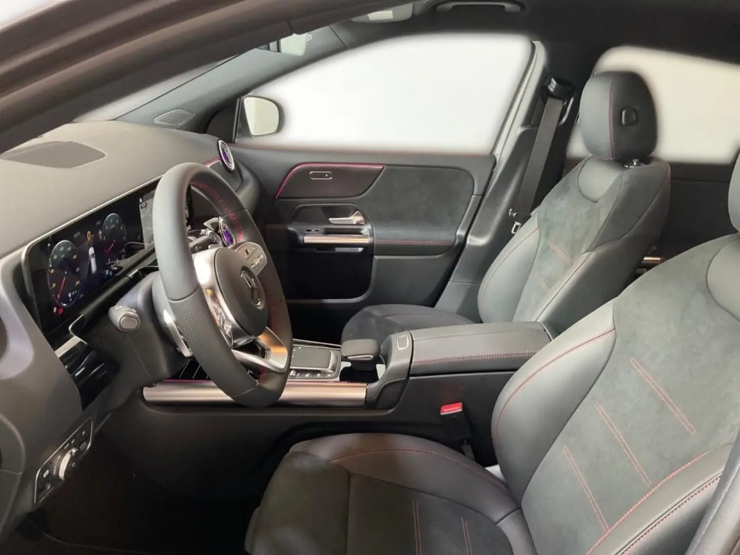 GLA 200 AMG, Kamera, CarPlay, Totwinkel, LED
