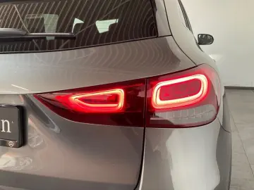 GLA 200 AMG, Kamera, CarPlay, Totwinkel, LED