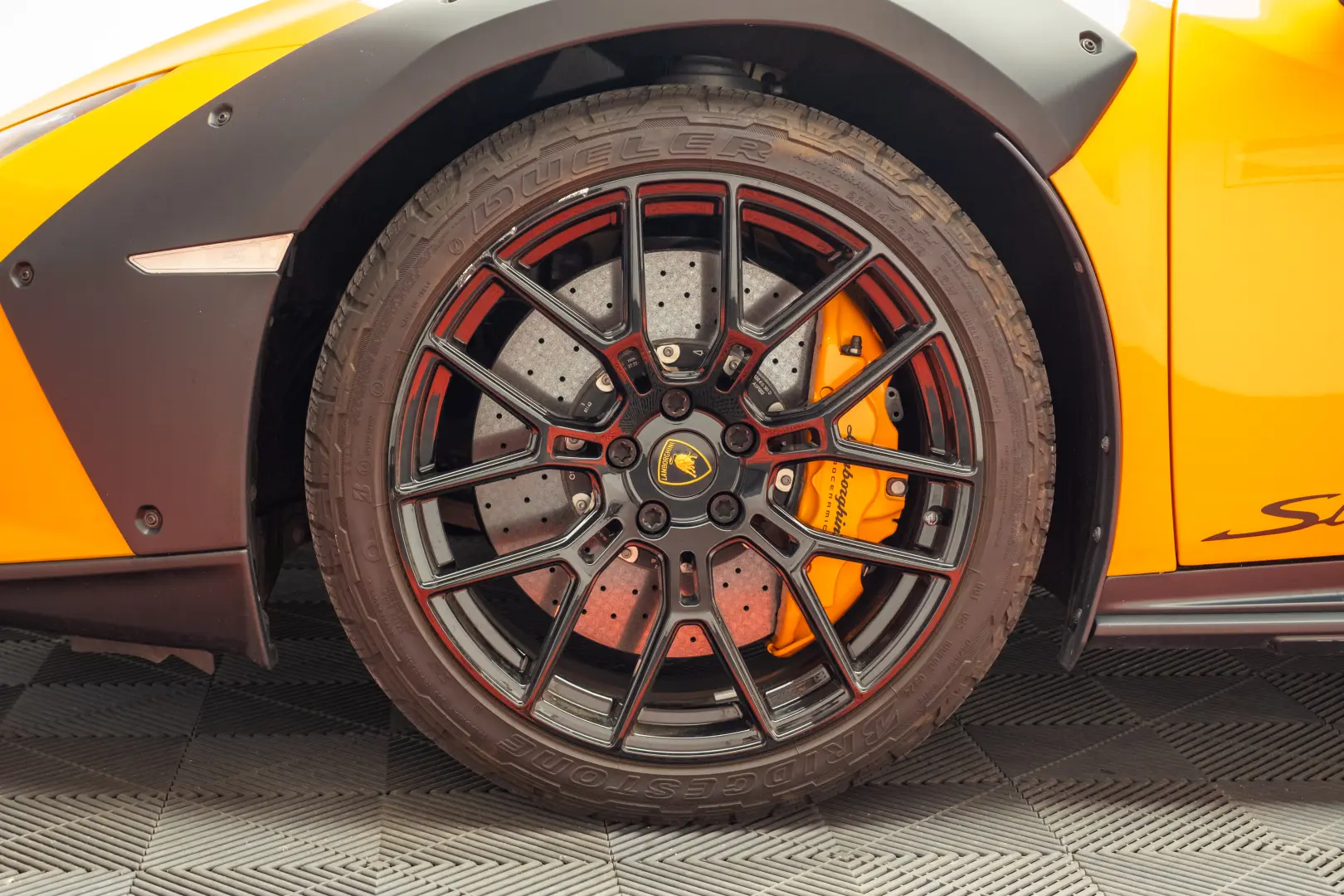 Lamborghini Huracan Sterrato