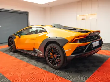 Lamborghini Huracan Sterrato