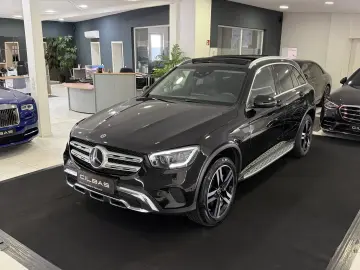 GLC 300 de 4M AMG-INT. PANO DIGITAL T AMBI KAM
