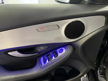 GLC 300 de 4M *AMG-INT.*PANO*DIGITAL T*AMBI*KAM*