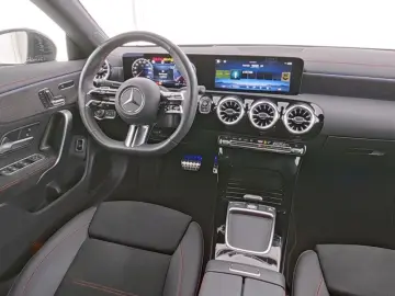 CLA 180 d Coupé AMG-Sport/LED/Cam/Pano/Night/18'